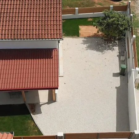 Relaxing With Hottub & Pool - Villa *